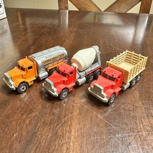 Vintage Hot Wheels Peterbilt Die-Cast Trucks Lot Of 3 Tanker Cement & Stake Bed